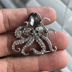 Elegant Silver Octopus Brooch